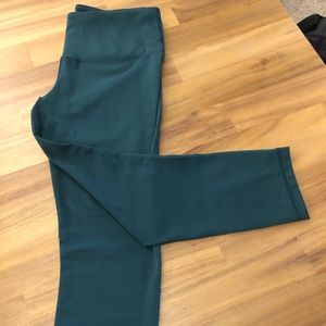 Yogalicious Lux High-rise Capri Length Leggings